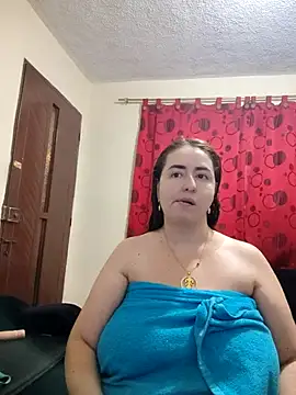 Snapshot of rosahills chatting on 19, 10, 2025 rosahills online show from 19, 10, 2025