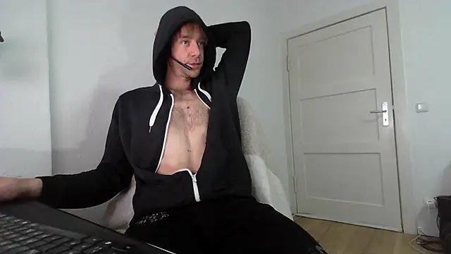 Snapshot of fit_ass_2021 chatting on 5, 2, 2026 fit ass 2021 online show from 5, 2, 2026