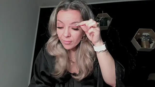 Snapshot of Alesys69 chatting on 4, 2, 2026 Alesys69 online show from 4, 2, 2026