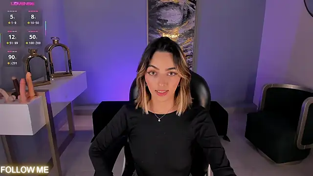 MelissaMoore  online show from 24, 10, 2025