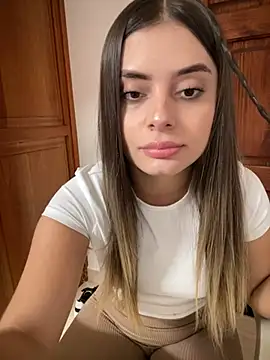 Miss valeriaa online show from 8, 12, 2024