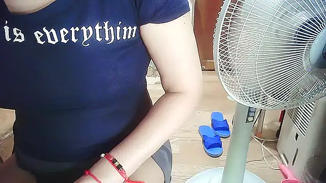 Snapshot of cindy01113520 chatting on 1, 12, 2025 cindy01113520 online show from 1, 12, 2025