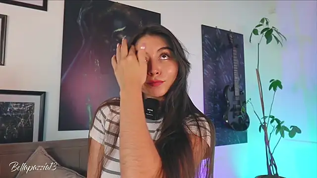 Bellapazzia online show from 13, 4, 2026