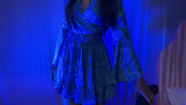 Snapshot of Queen_Angelena chatting on 4, 12, 2025 Queen Angelena online show from 4, 12, 2025