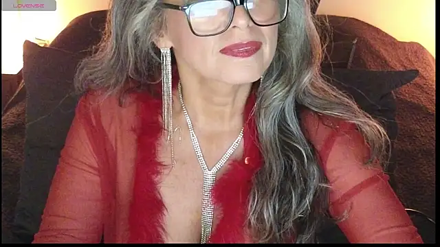 Snapshot of milfettefab chatting on 10, 2, 2025 milfettefab online show from 10, 2, 2025