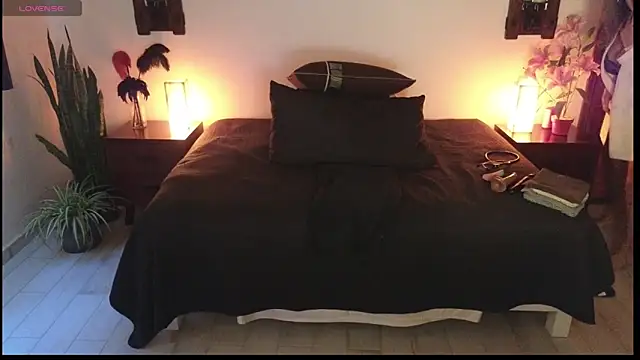 Snapshot of milfettefab chatting on 18, 2, 2025 milfettefab online show from 18, 2, 2025