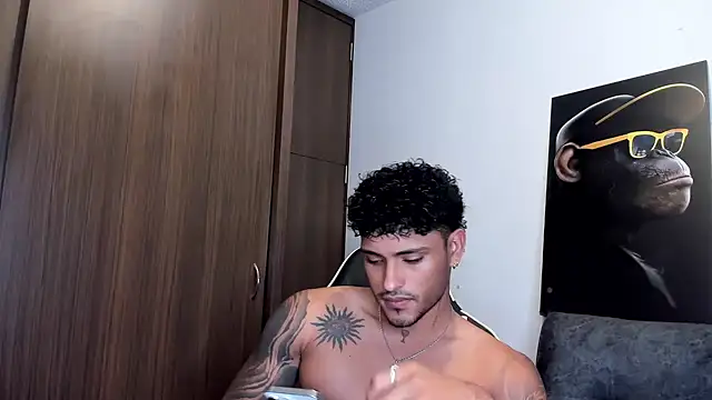 Snapshot of Alessandro_Vanni chatting on 10, 3, 2025 Alessandro Vanni online show from 10, 3, 2025