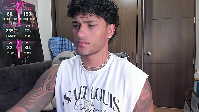 Snapshot of Alessandro_Vanni chatting on 10, 11, 2025 Alessandro Vanni online show from 10, 11, 2025