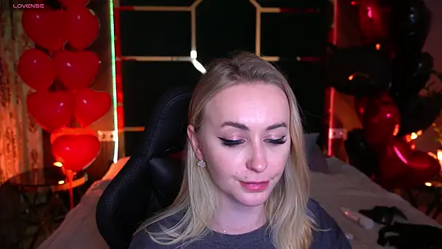 GraceCandy online show from 18, 2, 2025