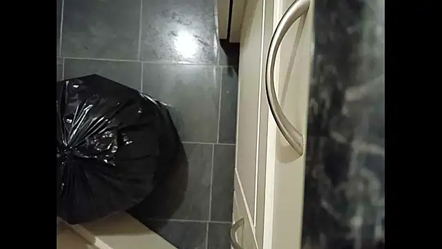 hairyuncut00 online show from 2, 1, 2025