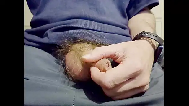 hairyuncut00 online show from 7, 10, 2025