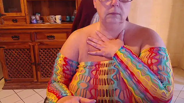 MISS LINDAH online show from 4, 4, 2026