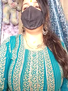 Snapshot of cute-tanvi chatting on 28, 4, 2026 cute-tanvi online show from 28, 4, 2026