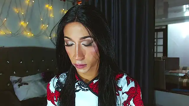 Kenisha Sweet online show from 7, 2, 2025