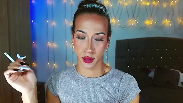 Kenisha Sweet online show from 15, 2, 2025