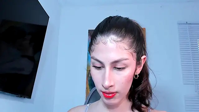 valeria gonzales  online show from 6, 12, 2024