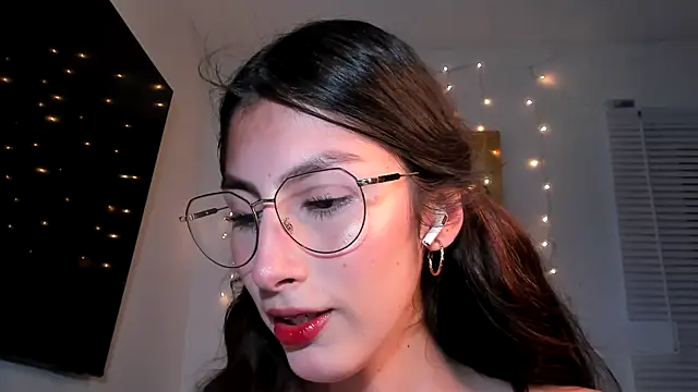 valeria gonzales  online show from 8, 1, 2025