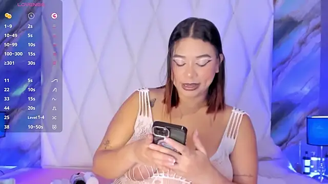 DanniaMonroee online show from 26, 5, 2026