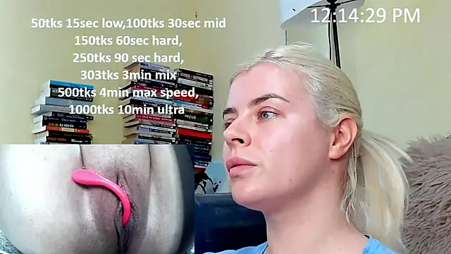 Snapshot of queenofthenighttt chatting on 11, 1, 2026 queenofthenighttt online show from 11, 1, 2026