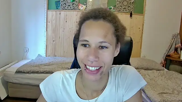 Snapshot of AaliyahHarris chatting on 29, 5, 2026 AaliyahHarris online show from 29, 5, 2026