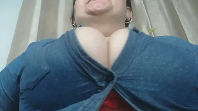 Snapshot of valeyperver chatting on 16, 3, 2025 valeyperver online show from 16, 3, 2025