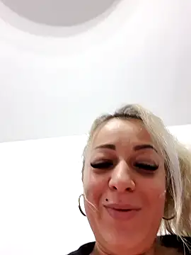 Snapshot of Ruxy42ETT chatting on 30, 1, 2025 Ruxy42ETT online show from 30, 1, 2025