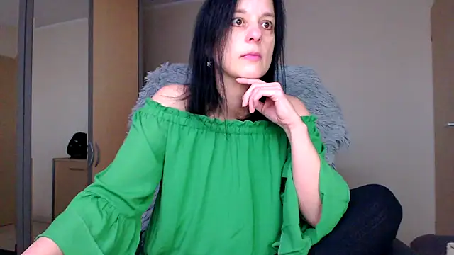 Snapshot of _Sweetlonglips_ chatting on 4, 12, 2024 Sweetlonglips online show from 4, 12, 2024