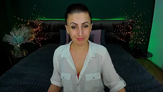 Rebecca Diamond online show from 26, 2, 2025