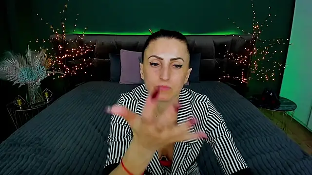 Rebecca Diamond online show from 16, 3, 2025