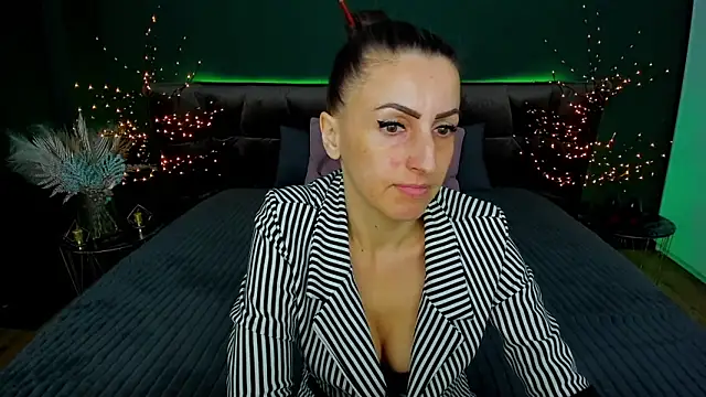 Rebecca Diamond online show from 21, 3, 2025