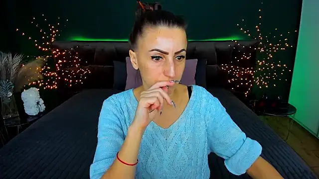 Rebecca Diamond online show from 17, 11, 2025