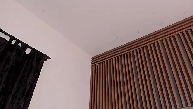 Hanna Risso online show from 4, 1, 2025