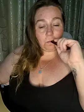 Snapshot of Iceprincess2bad4u chatting on 2, 2, 2025 Iceprincess2bad4u online show from 2, 2, 2025