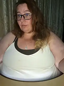 Snapshot of Iceprincess2bad4u chatting on 3, 2, 2025 Iceprincess2bad4u online show from 3, 2, 2025