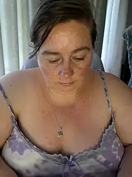 Snapshot of Iceprincess2bad4u chatting on 22, 2, 2025 Iceprincess2bad4u online show from 22, 2, 2025