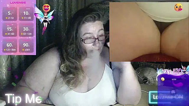 Snapshot of Iceprincess2bad4u chatting on 7, 3, 2025 Iceprincess2bad4u online show from 7, 3, 2025