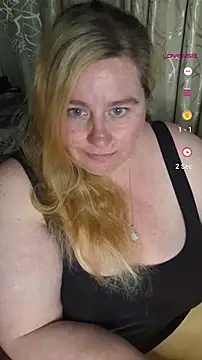 Snapshot of Iceprincess2bad4u chatting on 8, 9, 2025 Iceprincess2bad4u online show from 8, 9, 2025