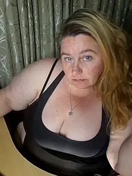 Snapshot of Iceprincess2bad4u chatting on 15, 10, 2025 Iceprincess2bad4u online show from 15, 10, 2025