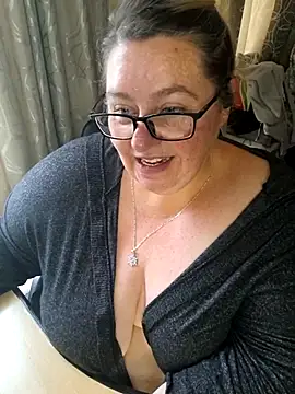 Snapshot of Iceprincess2bad4u chatting on 1, 11, 2025 Iceprincess2bad4u online show from 1, 11, 2025