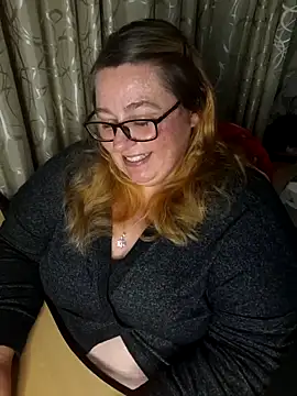 Snapshot of Iceprincess2bad4u chatting on 28, 11, 2025 Iceprincess2bad4u online show from 28, 11, 2025