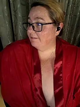 Snapshot of Iceprincess2bad4u chatting on 23, 4, 2026 Iceprincess2bad4u online show from 23, 4, 2026