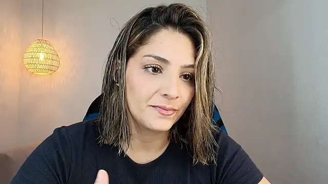 YummyAnna  online show from 17, 7, 2026