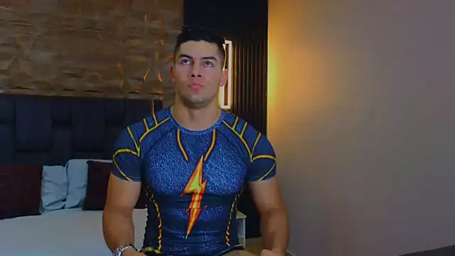 Snapshot of FelipeAndMarcello3 chatting on 24, 2, 2025 FelipeAndMarcello3 online show from 24, 2, 2025