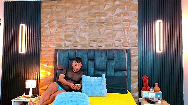 Snapshot of FelipeAndMarcello3 chatting on 18, 7, 2026 FelipeAndMarcello3 online show from 18, 7, 2026