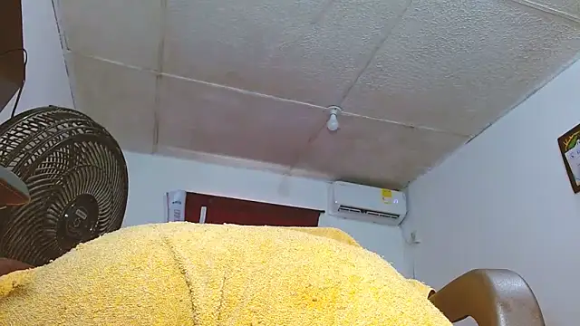 Snapshot of THAKIANYSBIGCOCK chatting on 21, 3, 2025 THAKIANYSBIGCOCK online show from 21, 3, 2025