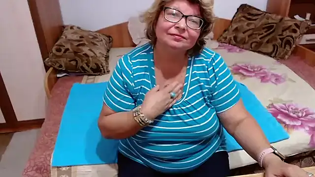 SweetMommaX online show from 15, 9, 2025