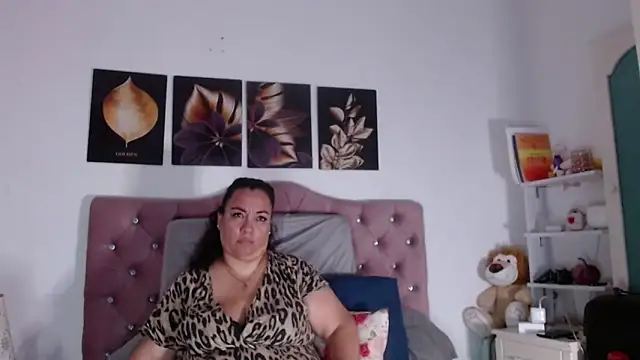 -helen online show from 24, 9, 2025