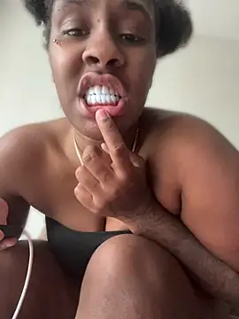 Snapshot of Foreignthababyy chatting on 27, 4, 2026 Foreignthababyy online show from 27, 4, 2026