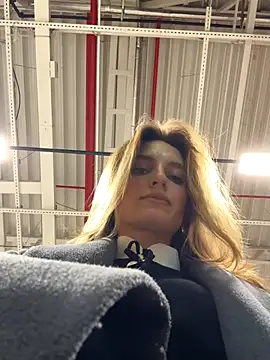 -AngelAri- online show from 18, 10, 2025