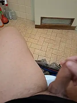 Snapshot of Frossi94 chatting on 15, 12, 2025 Frossi94 online show from 15, 12, 2025